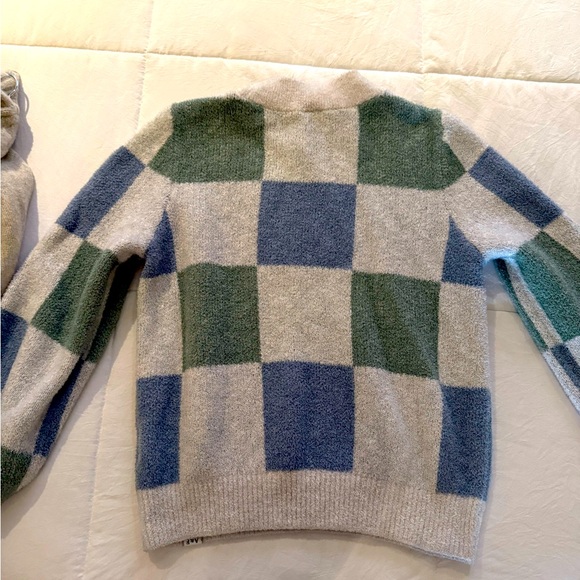 Abercrombie Kids Checkered Sweater - Picture 2 of 2